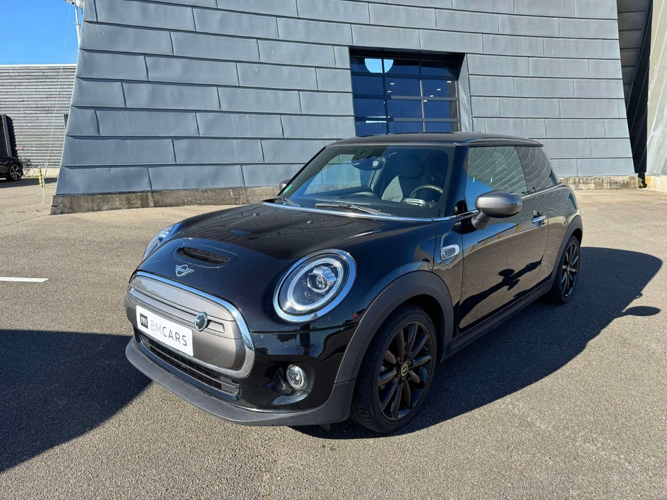 MINI Cooper SE Classic Trim 3d