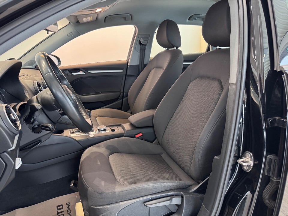 Audi A3 1,4 e-tron Sportback S-tr. 5d