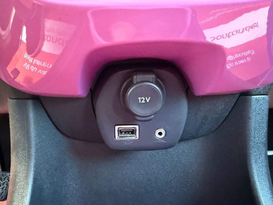 Toyota Aygo 1,0 VVT-i x-play x-touch 5d