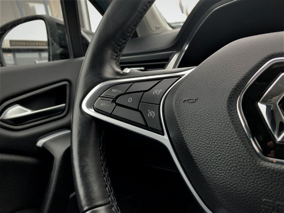 Renault Captur 1,6 E-Tech Intens 5d