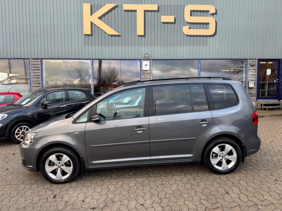 VW Touran 1,6 TDi 105 Match BMT 7prs 5d