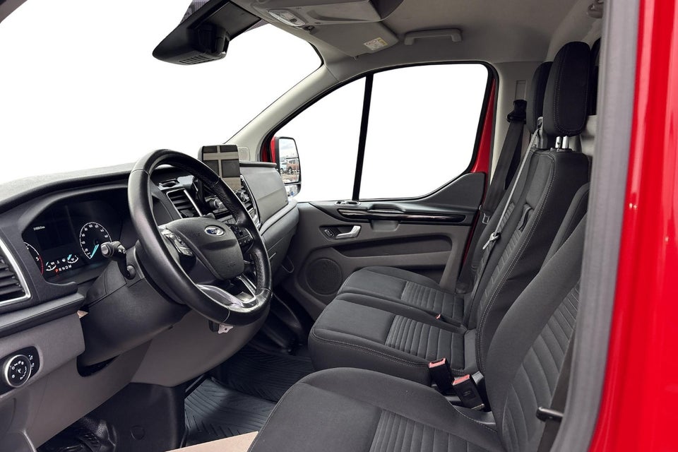 Ford Transit Custom 340L 2,0 TDCi 170 Limited aut.