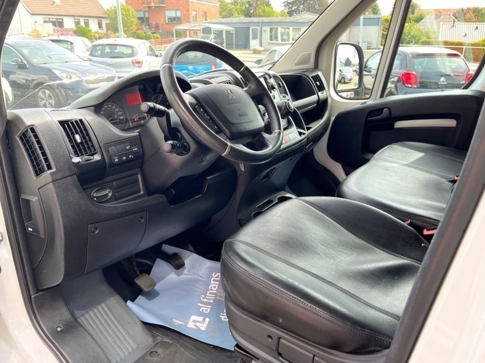 Peugeot Boxer 333 2,2 BlueHDi 165 L3H2 Premium