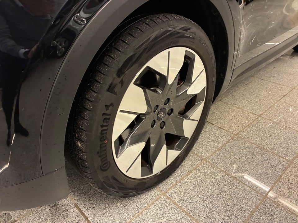 Ford Explorer 82 Premium Extended Range 5d