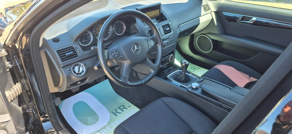 Mercedes C200 2,2 CDi Elegance stc. BE 5d