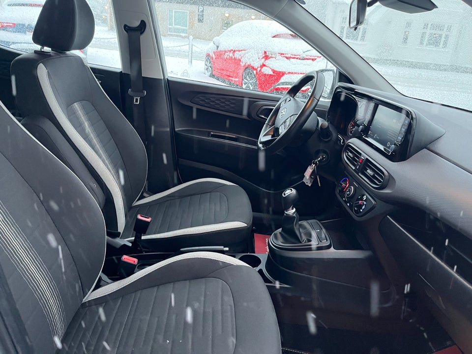 Hyundai i10 1,0 MPi Essential 5d