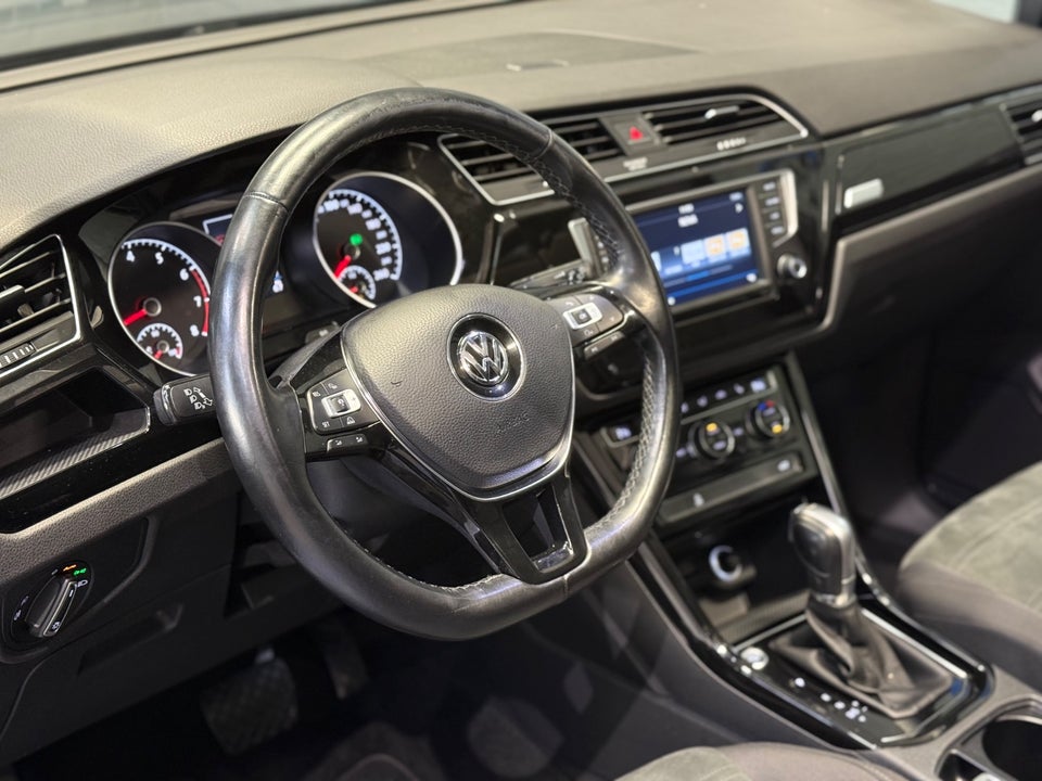 VW Touran 1,4 TSi 150 Highline 7prs 5d
