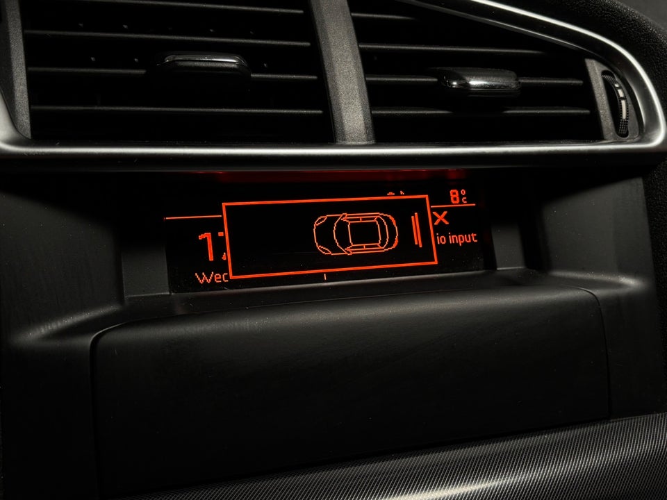 Citroën C4 1,6 BlueHDi 120 Feel 5d