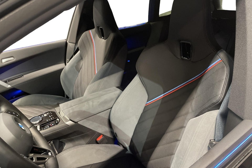 BMW iX xDrive45 Fully Charged 5d