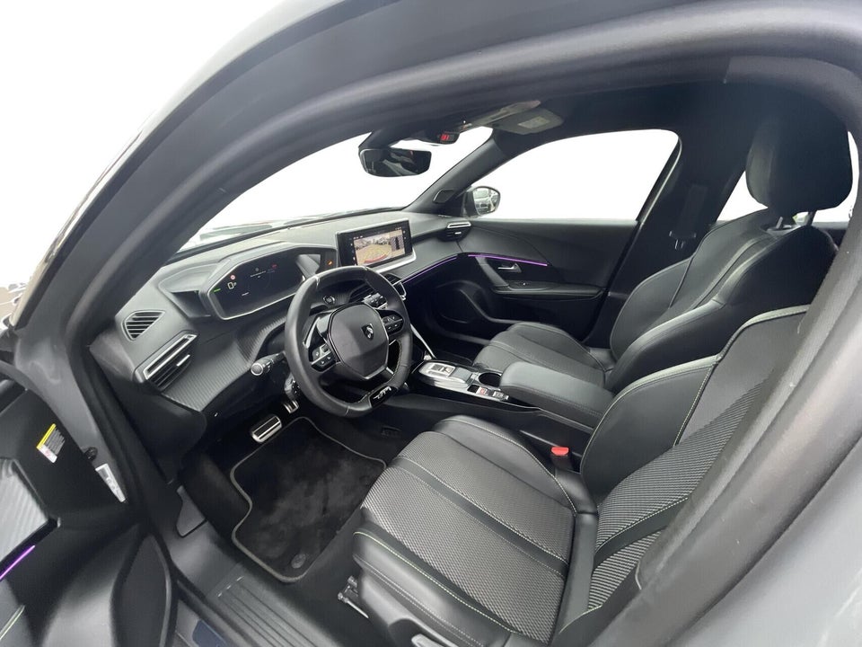 Peugeot e-2008 50 GT 5d