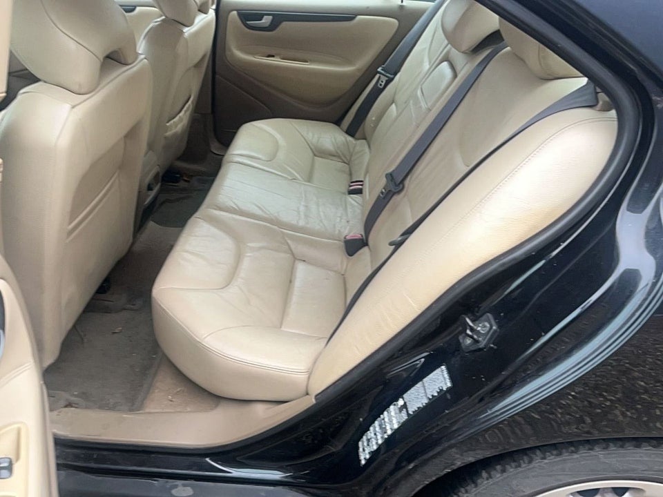 Volvo S60 2,4 140 4d