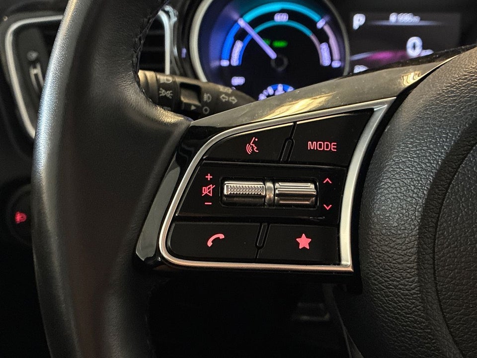 Kia XCeed 1,6 PHEV Prestige DCT 5d