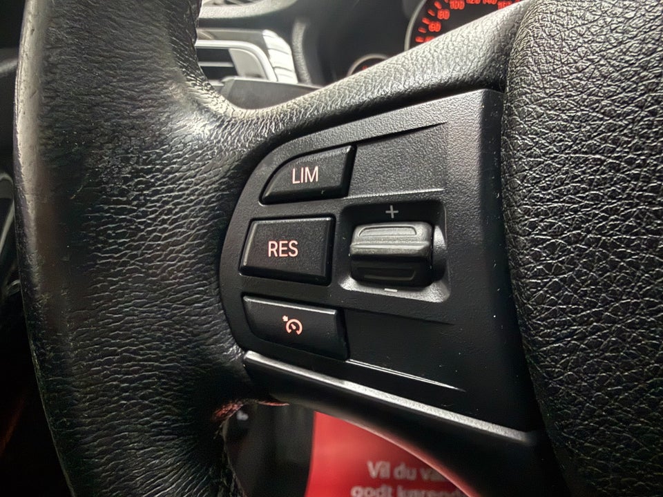 BMW 320d 2,0 Touring aut. 5d