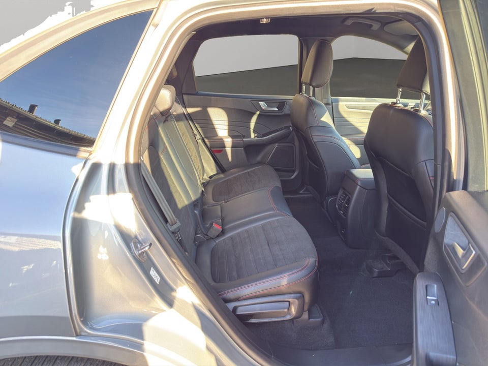 Ford Kuga 2,5 PHEV ST-Line CVT 5d