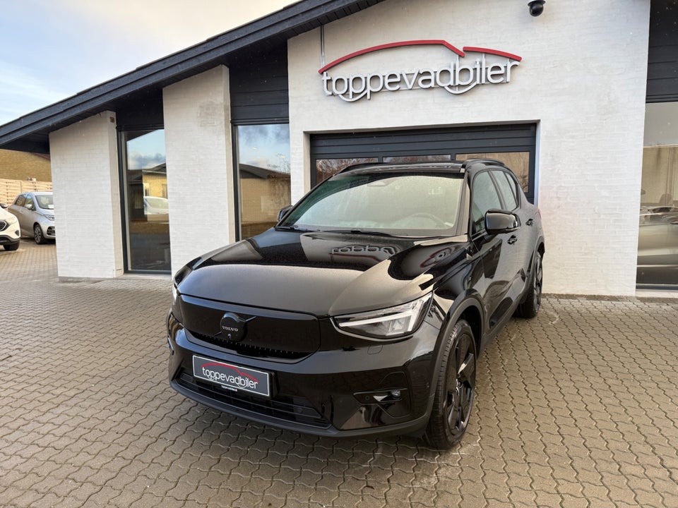 Volvo EX40 Extended Range Black Edition 5d