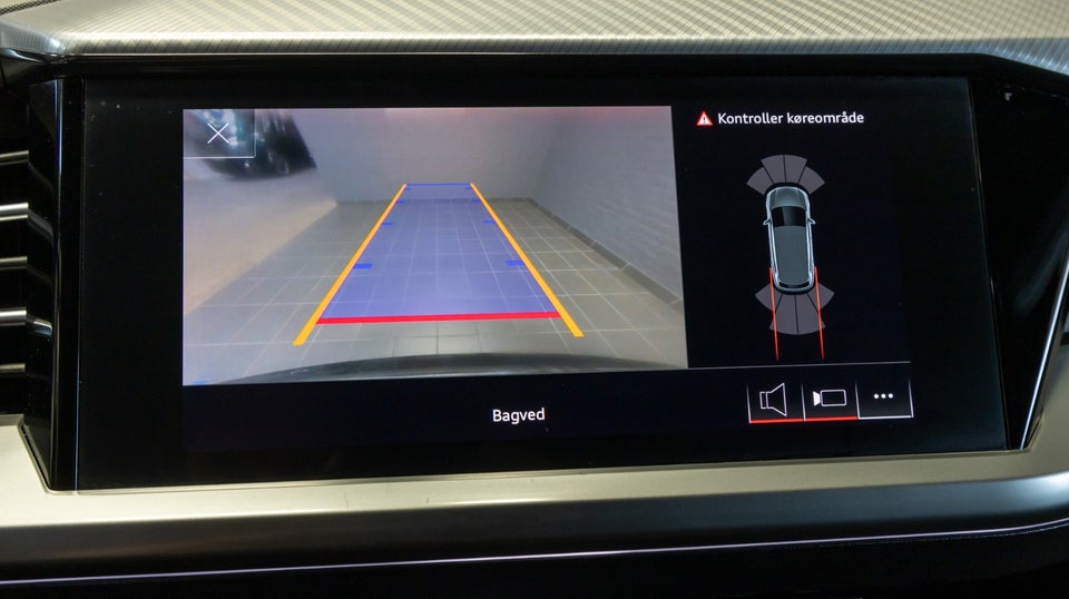 Audi Q4 e-tron 40 S-line 5d