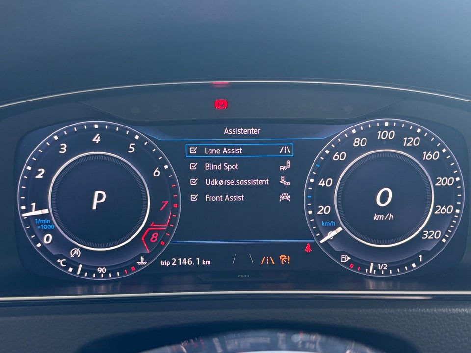 VW Golf VII 2,0 R DSG 4Motion 5d