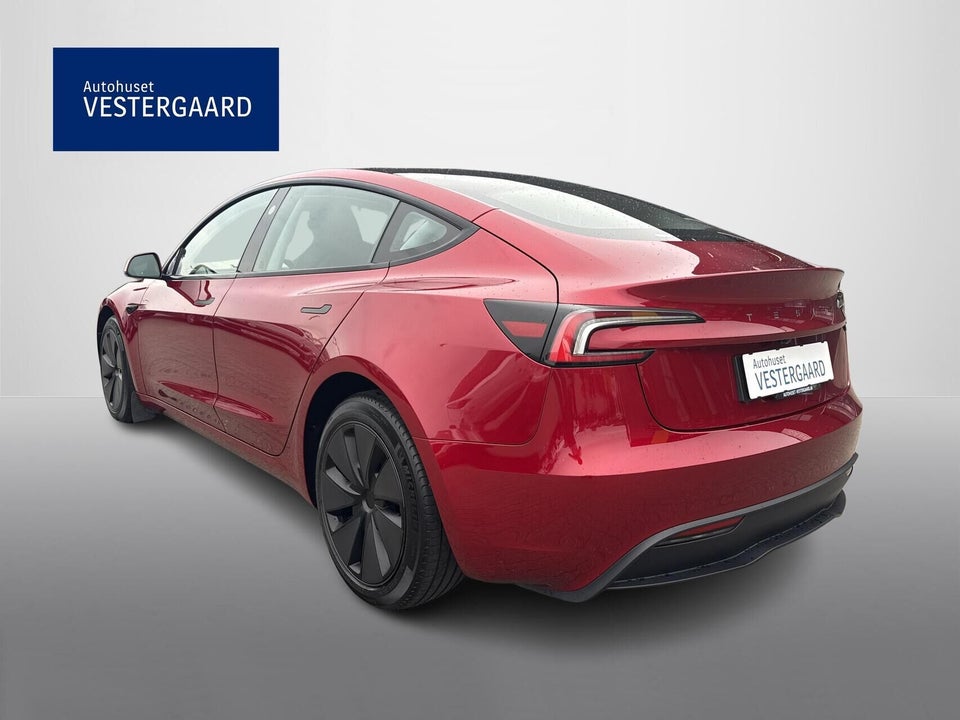 Tesla Model 3 RWD 4d