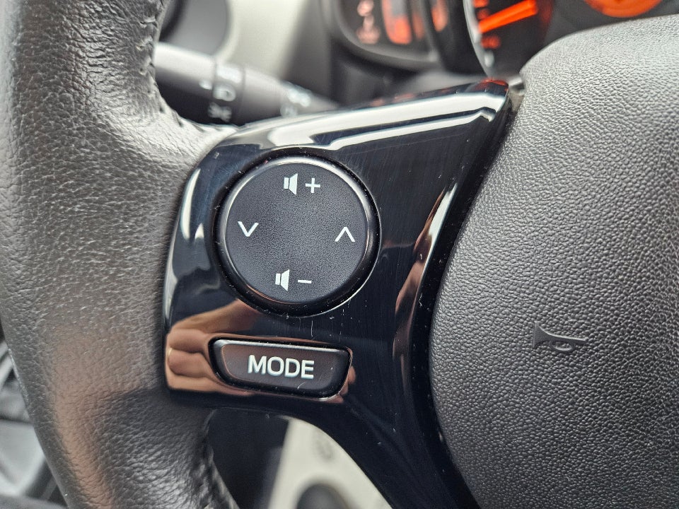 Peugeot 108 1,0 e-VTi 69 Allure 5d