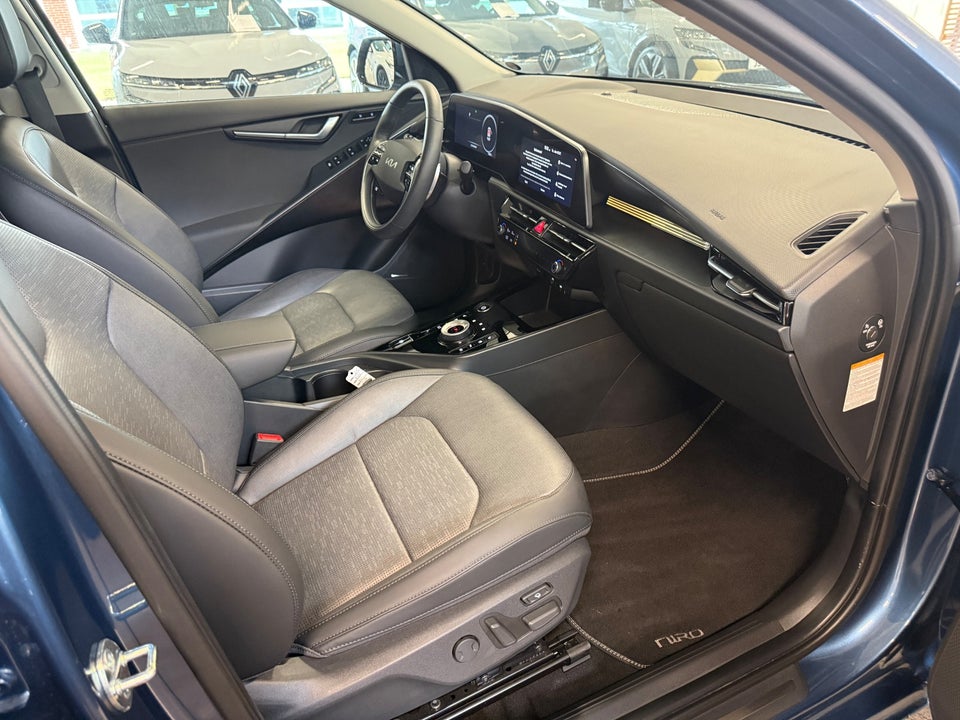Kia Niro 64 EV Upgrade 5d