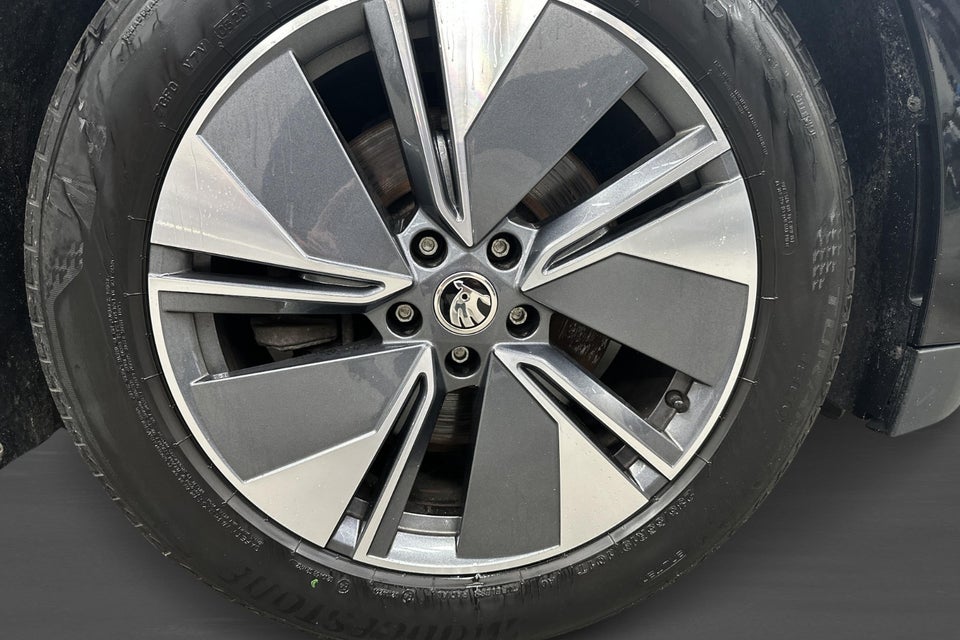 Skoda Enyaq 80 iV Loft 5d