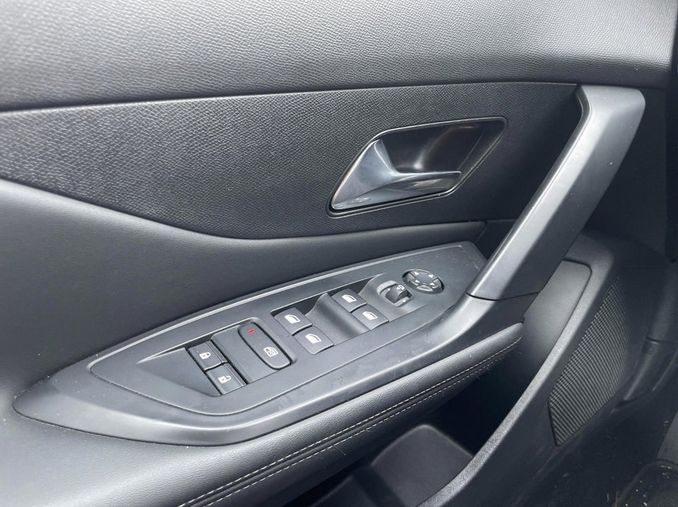 Peugeot 308 1,6 Hybrid First Selection SW EAT8 5d
