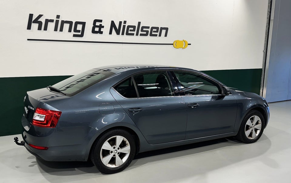 Skoda Octavia 1,6 TDi 110 Ambition 5d