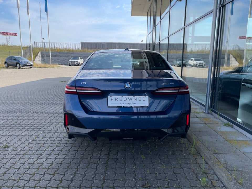BMW i5 eDrive40 M-Sport 4d