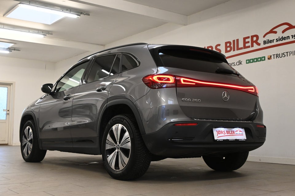 Mercedes EQA250 Progressive 5d