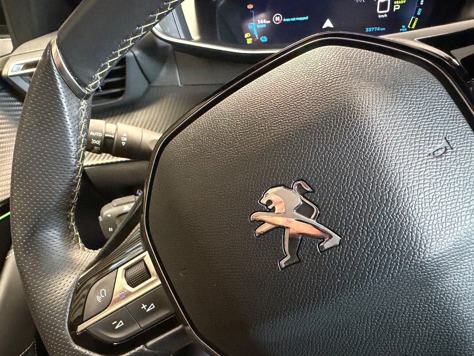 Peugeot e-208 50 GT 5d