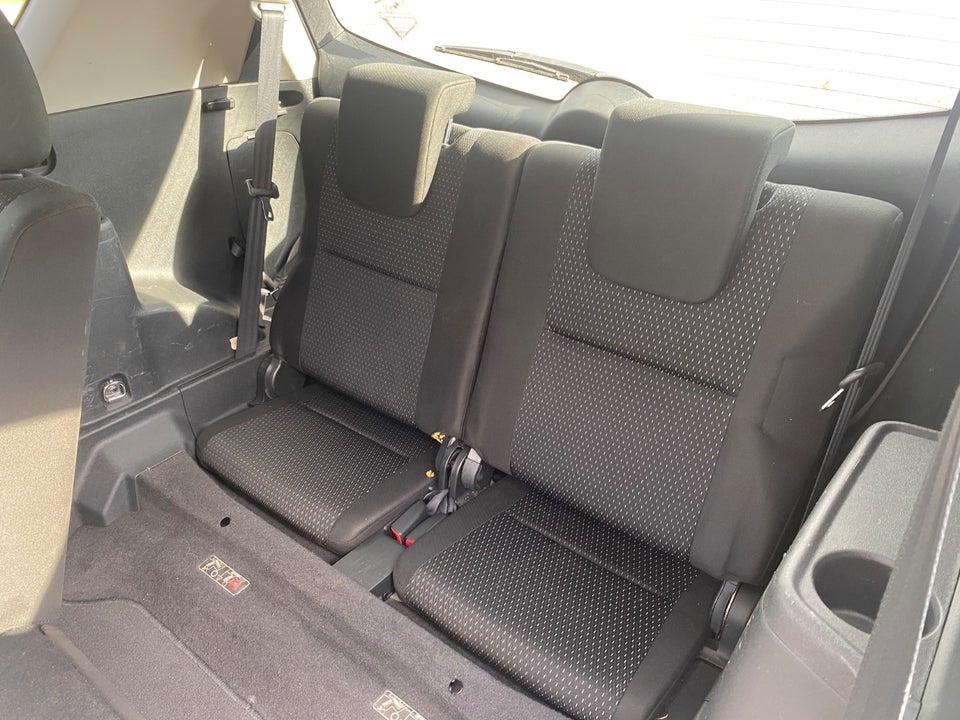 Toyota Corolla Verso 2,2 D-4D 136 Sol 7prs 5d