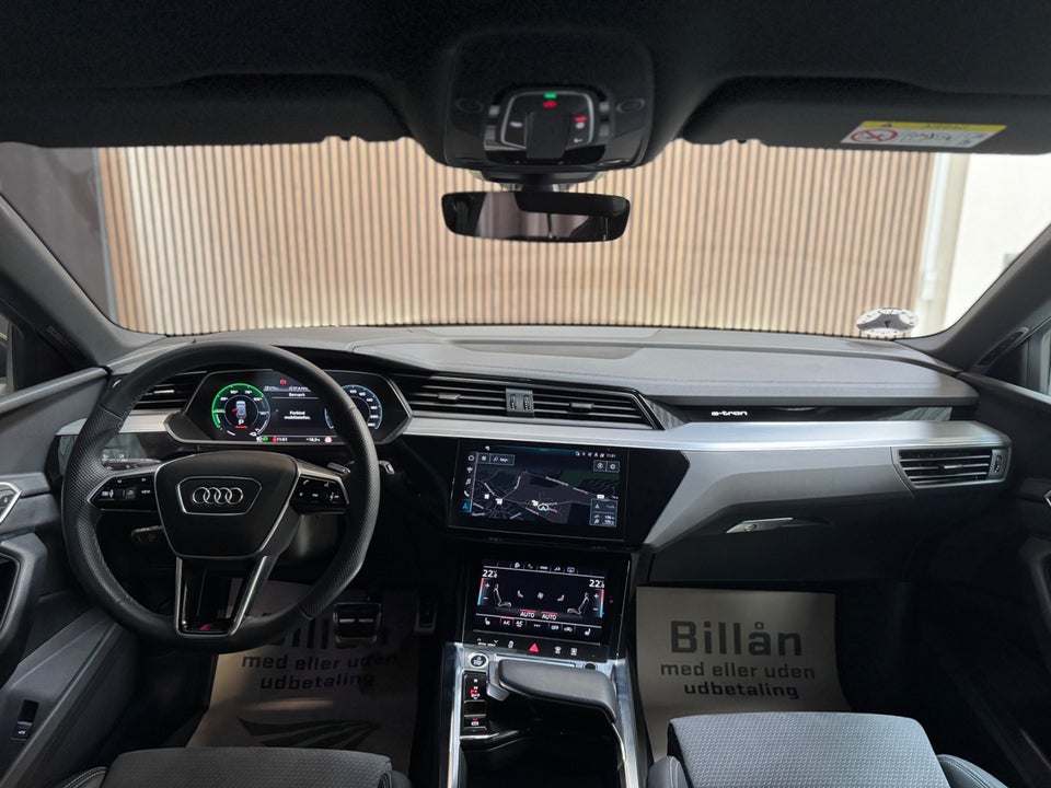 Audi Q8 e-tron 55 S-line quattro 5d