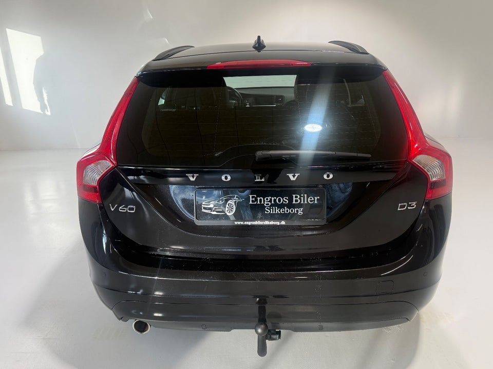 Volvo V60 2,0 D3 150 Momentum aut. 5d