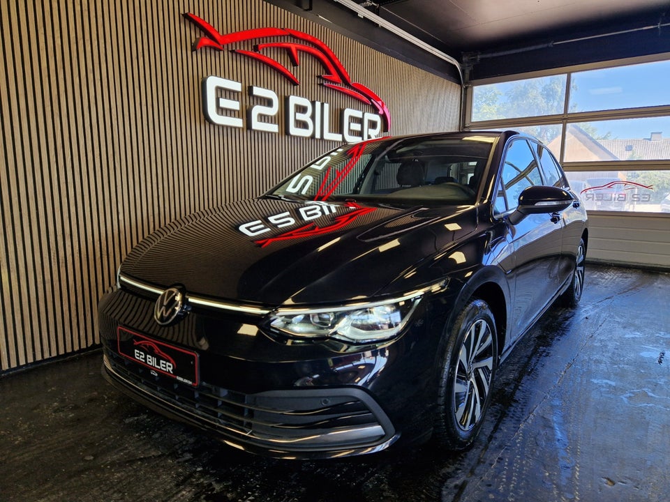 VW Golf VIII 1,4 eHybrid DSG 5d