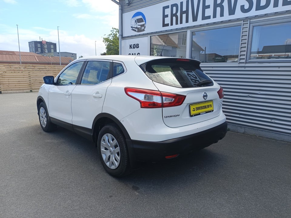 Nissan Qashqai 1,2 Dig-T 115 Acenta Van 5d