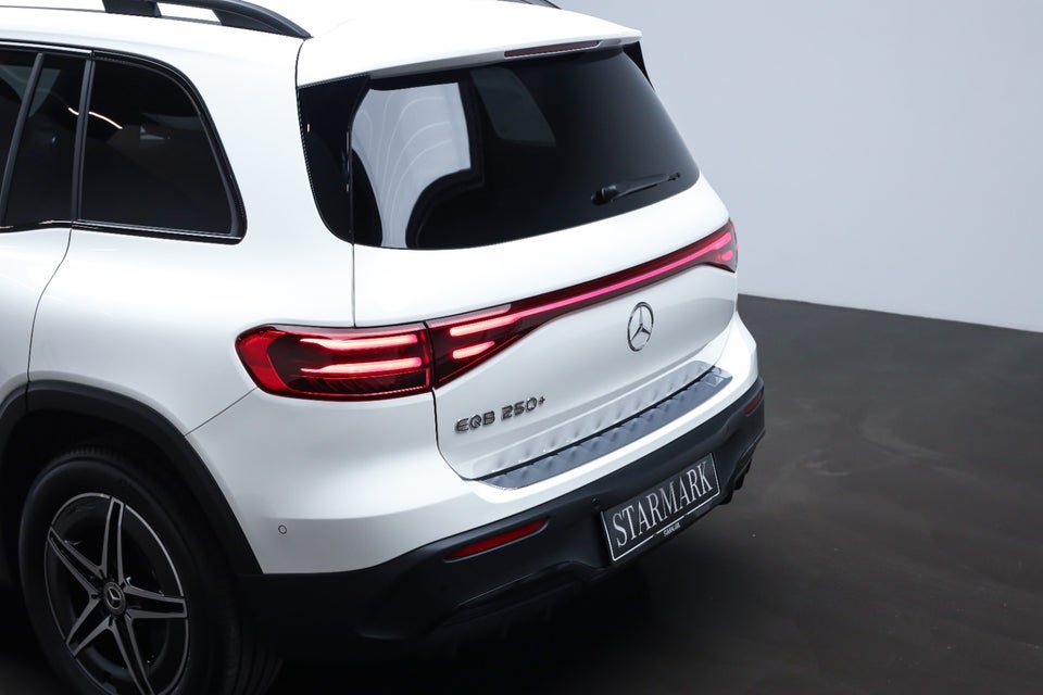 Mercedes EQB250+ AMG Premium 5d