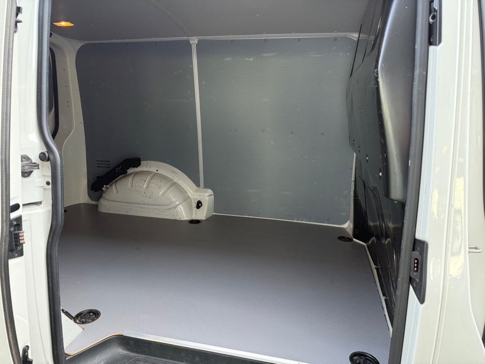 VW Transporter 2,0 TDi 102 Kassevogn kort