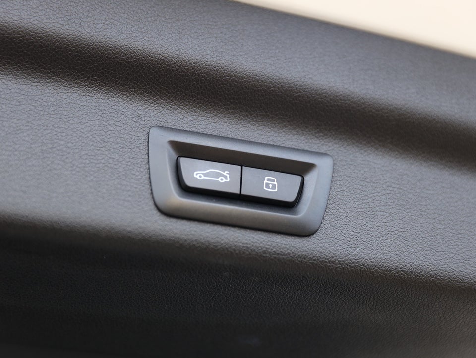 BMW iX1 xDrive30 Fully Charged M-Sport 5d