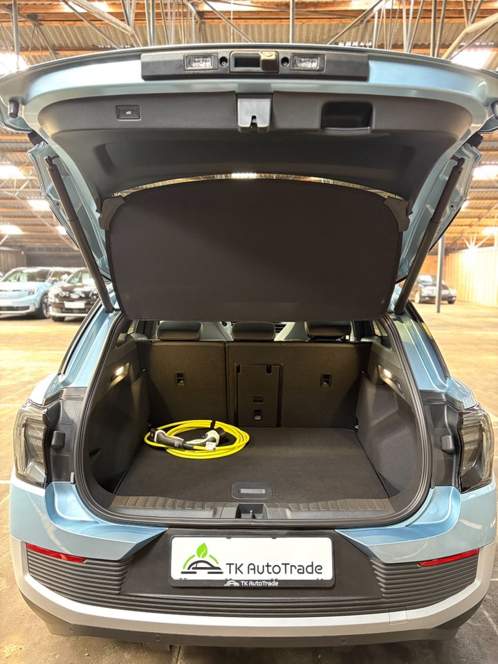 Ford Explorer 77 Premium Extended Range 5d