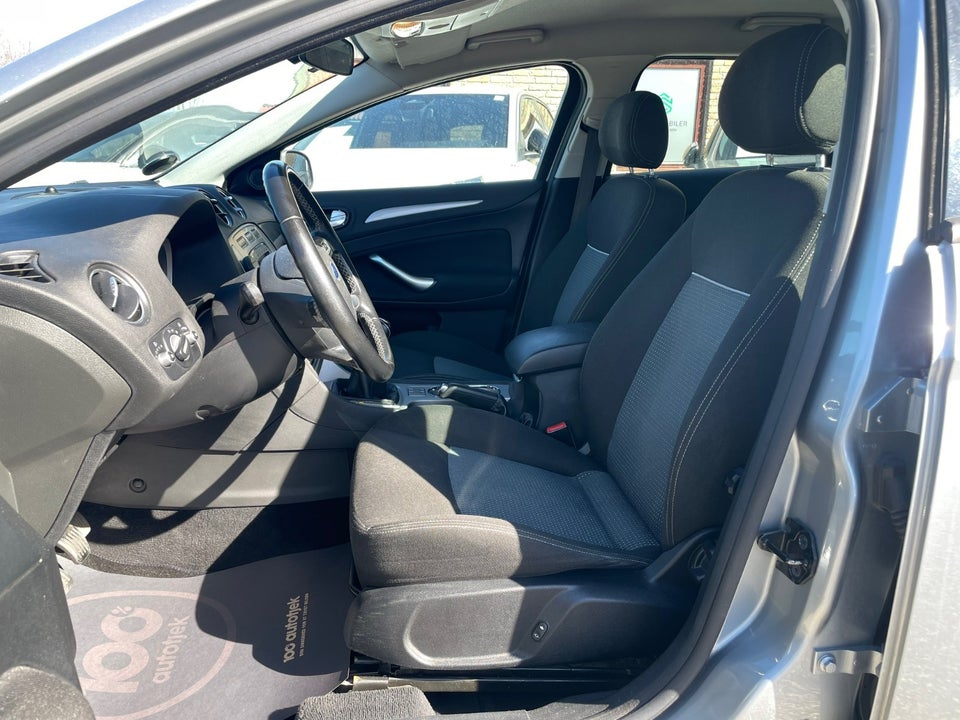 Ford Mondeo 2,0 Ambiente stc. 5d