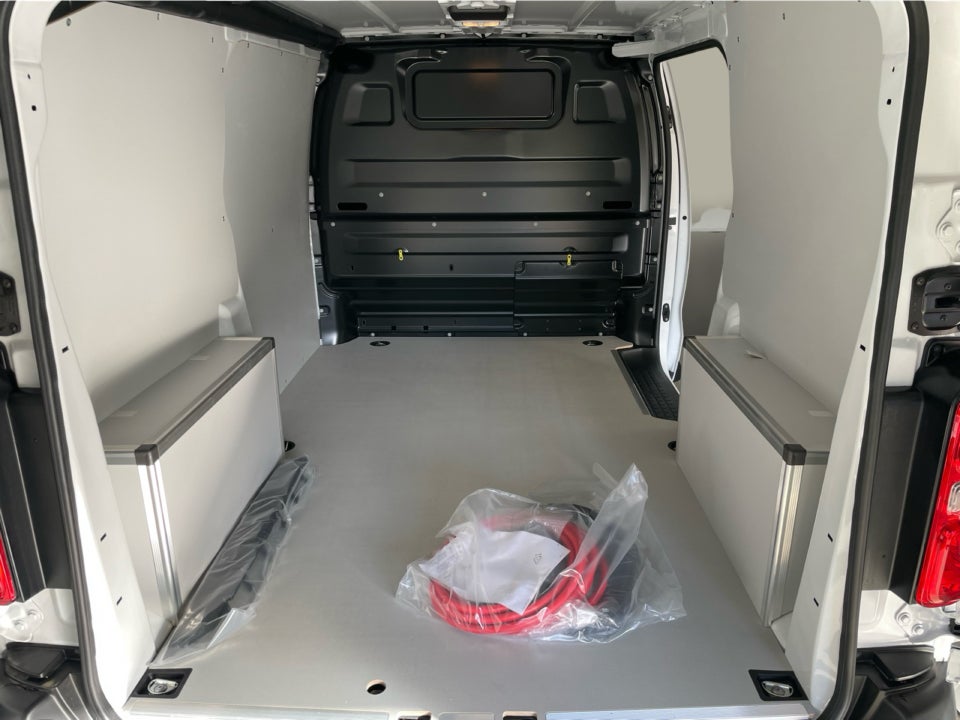 Peugeot e-Expert 75 L2 Premium Van