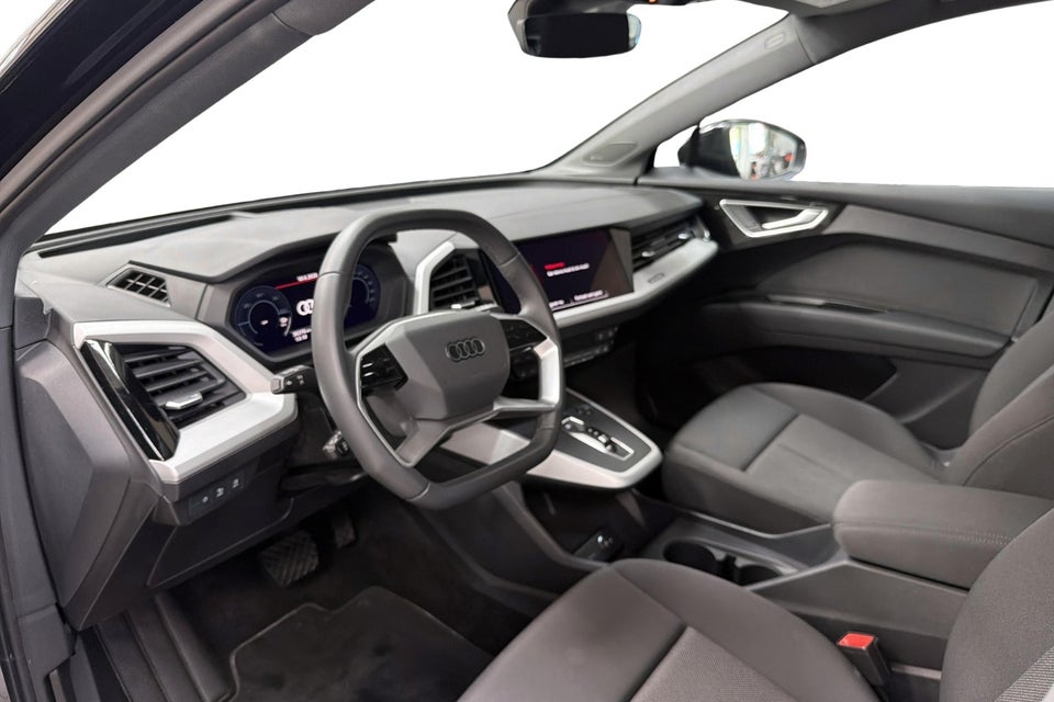 Audi Q4 e-tron 45 Progress 5d