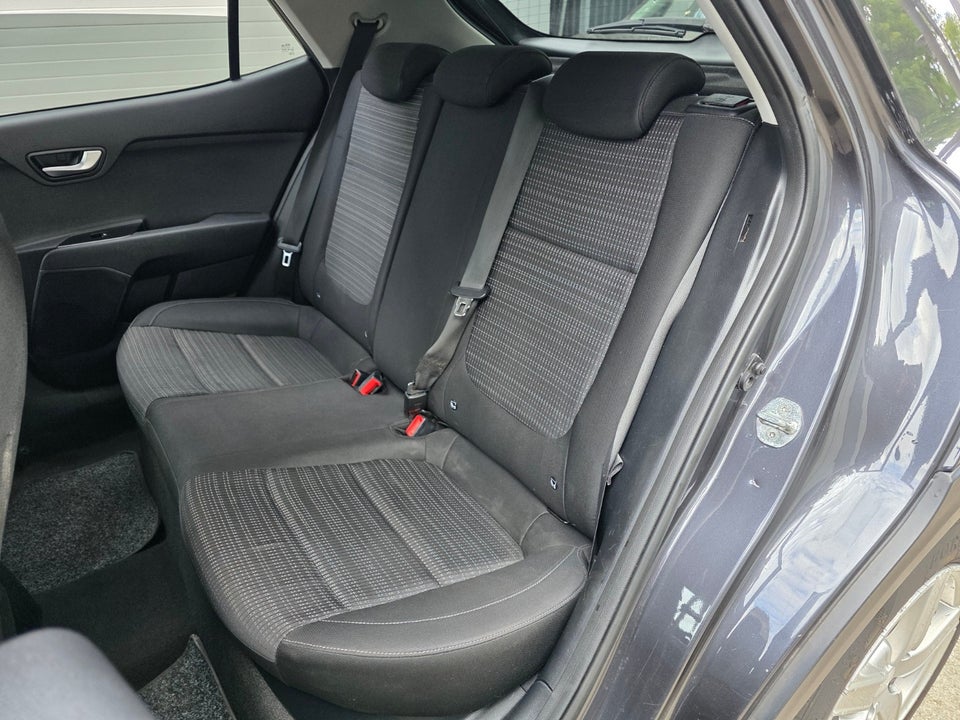 Kia Stonic 1,2 Attraction 5d