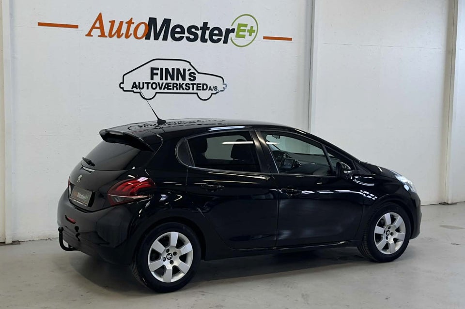 Peugeot 208 1,6 BlueHDi 100 Active 5d