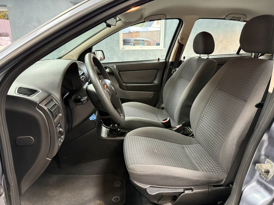 Opel Astra 1,6 16V Comfort 5d
