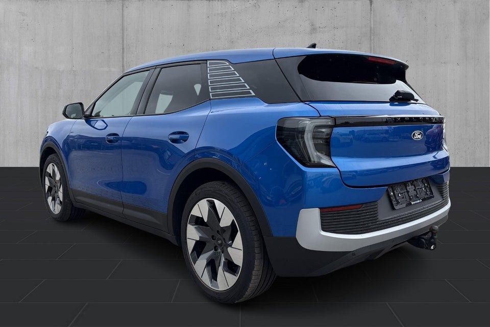 Ford Explorer 77 Premium Extended Range 5d