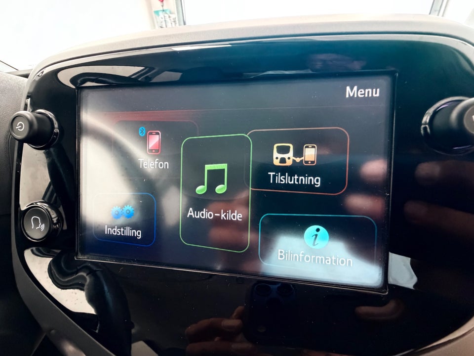 Toyota Aygo 1,0 VVT-i x-press 5d