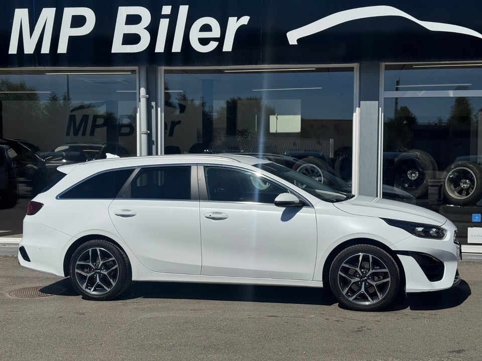 Kia Ceed 1,6 PHEV Upgrade Premium SW DCT 5d