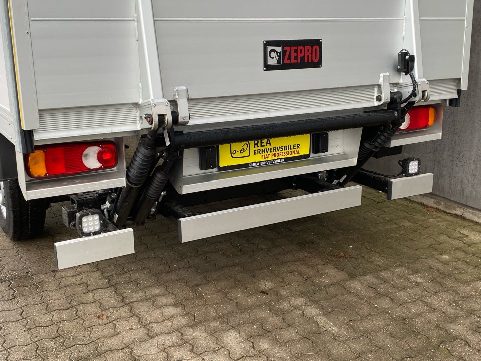 Fiat Ducato 35 Maxi 2,2 MJT 180 Chassis L3 Pro+ aut.