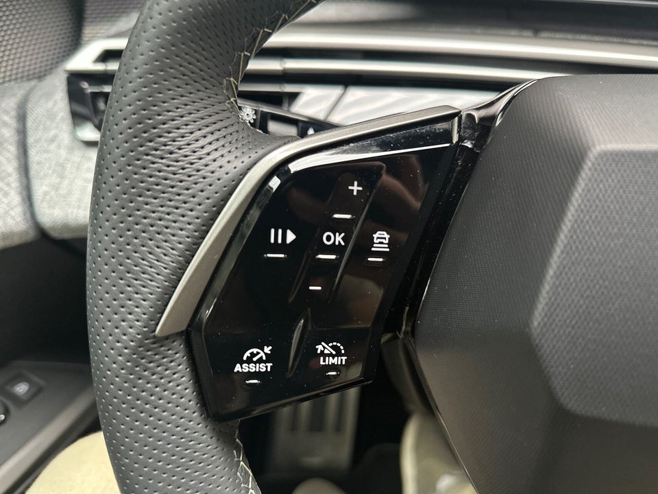 Peugeot e-5008 77 GT Pack AWD 7prs 5d